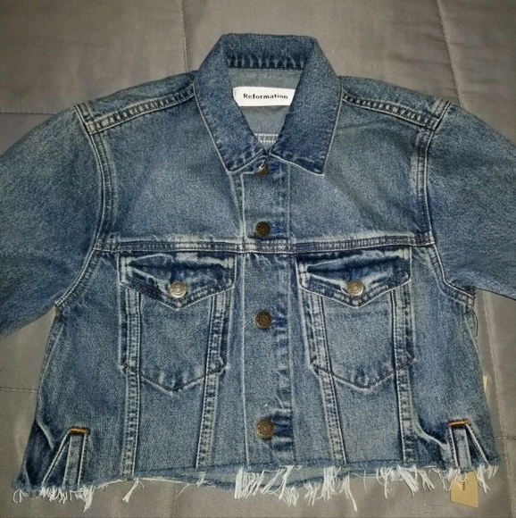 Reformation Crop Jean Jacket - Picture 4 of 9